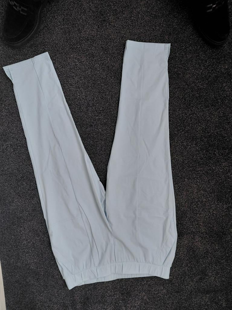 Te Koop: ONLY-M Broek,  mt 44. Lichtblauw.  Travelstof., Only-M, Blauw, Maat 42/44 (L), Ophalen of Verzenden