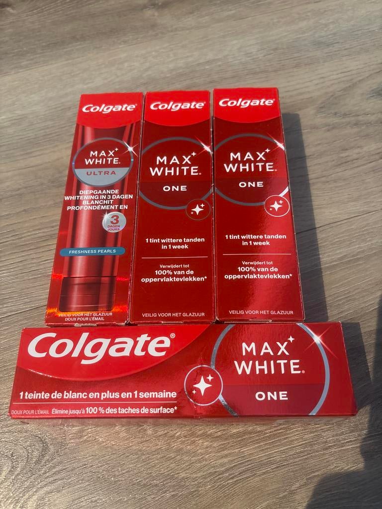 Colgate Max White tandpasta 4 stuks, Sieraden, Tassen en Uiterlijk, Uiterlijk | Mondverzorging, Ophalen of Verzenden, Nieuw, Tandpasta