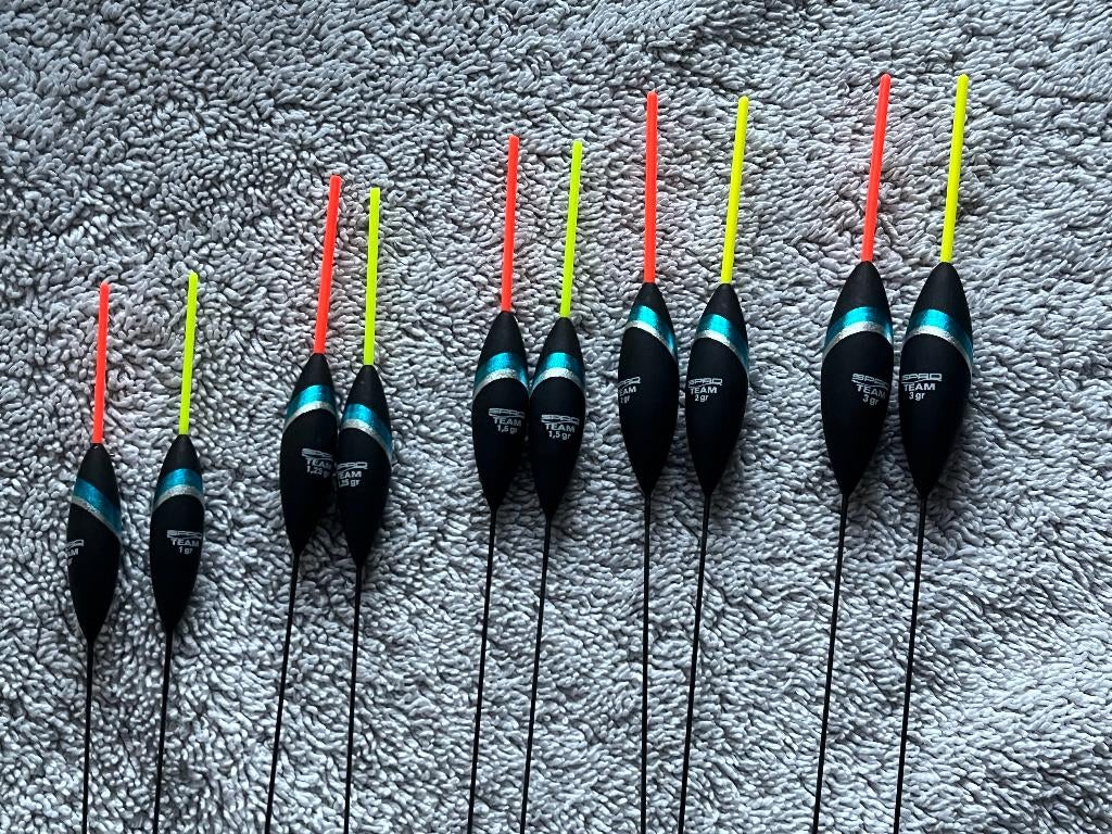 adv 202 / NIEUW serie 10 dobbers SPRO, Ophalen of Verzenden, Nieuw, Dobber of Lood