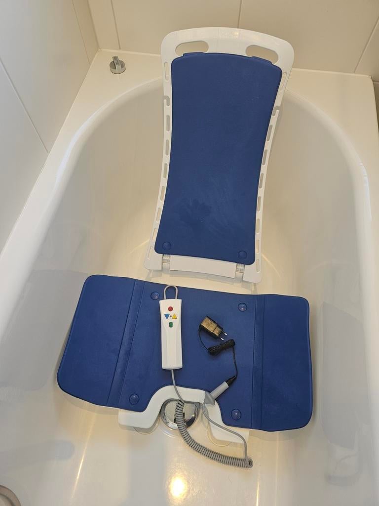 Badlift Bellavita, Ophalen, Wit