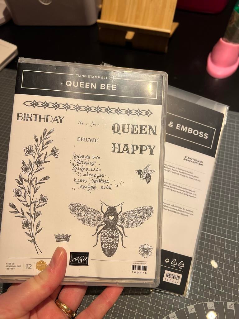 Stampin' Up! Queen Bee stempel en snijmallen set NIEUW, Ophalen of Verzenden, Nieuw, EZ-mounted stempel