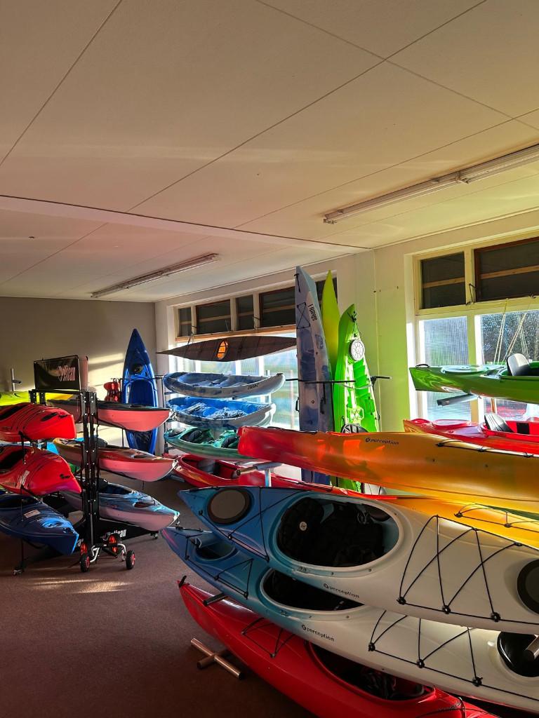 Grootste aanbod 2e hands kajaks en kano's v/h Noorden, Watersport en Boten, Gebruikt, It West 12, 9216 XE Oudega, Eén persoon