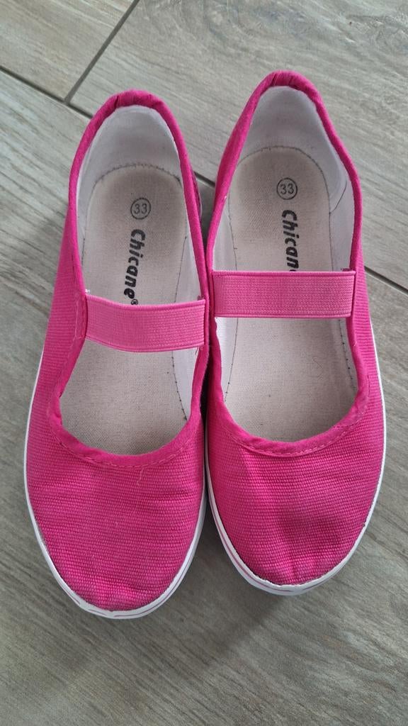 Roze gymschoenen maat 33, Kinderen en Baby's, Kinderkleding | Schoenen en Sokken, Ophalen, Gebruikt, Meisje, Chicane