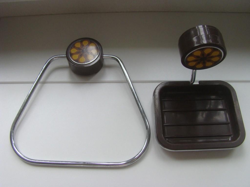 handdoekring en zeepbakje retro, Ophalen of Verzenden, Gebruikt