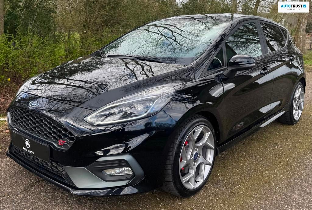 Ford Fiesta 1.5 EcoBoost ST-3 PERFORMANCE 2019 200PK RECARO, Auto's, Ford, Voorwielaandrijving, Gebruikt, Zwart, Origineel Nederlands