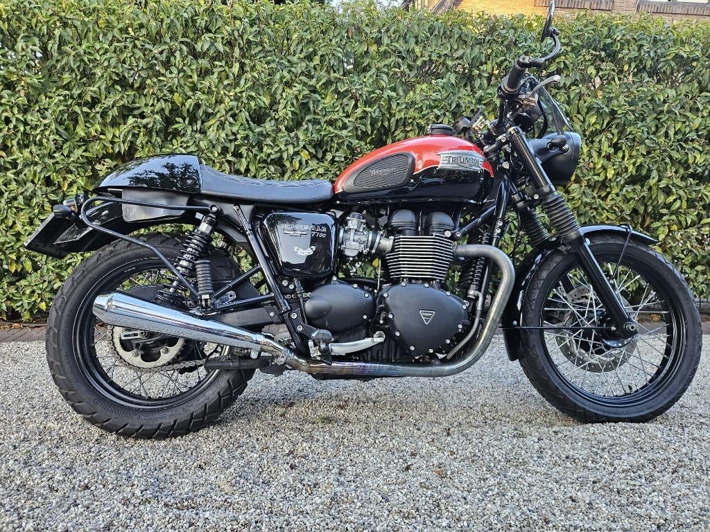 Triumph Bonneville T100 Thruxton look