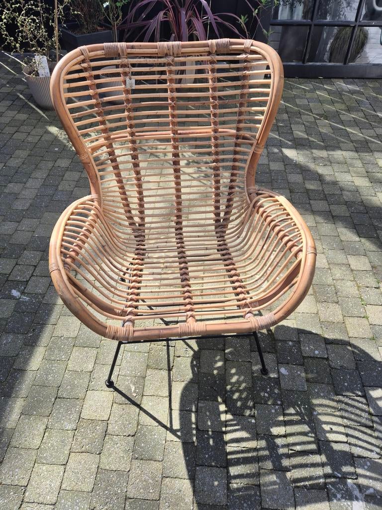 Rotan fauteuil van de Leen Bakker, Ophalen, Rotan