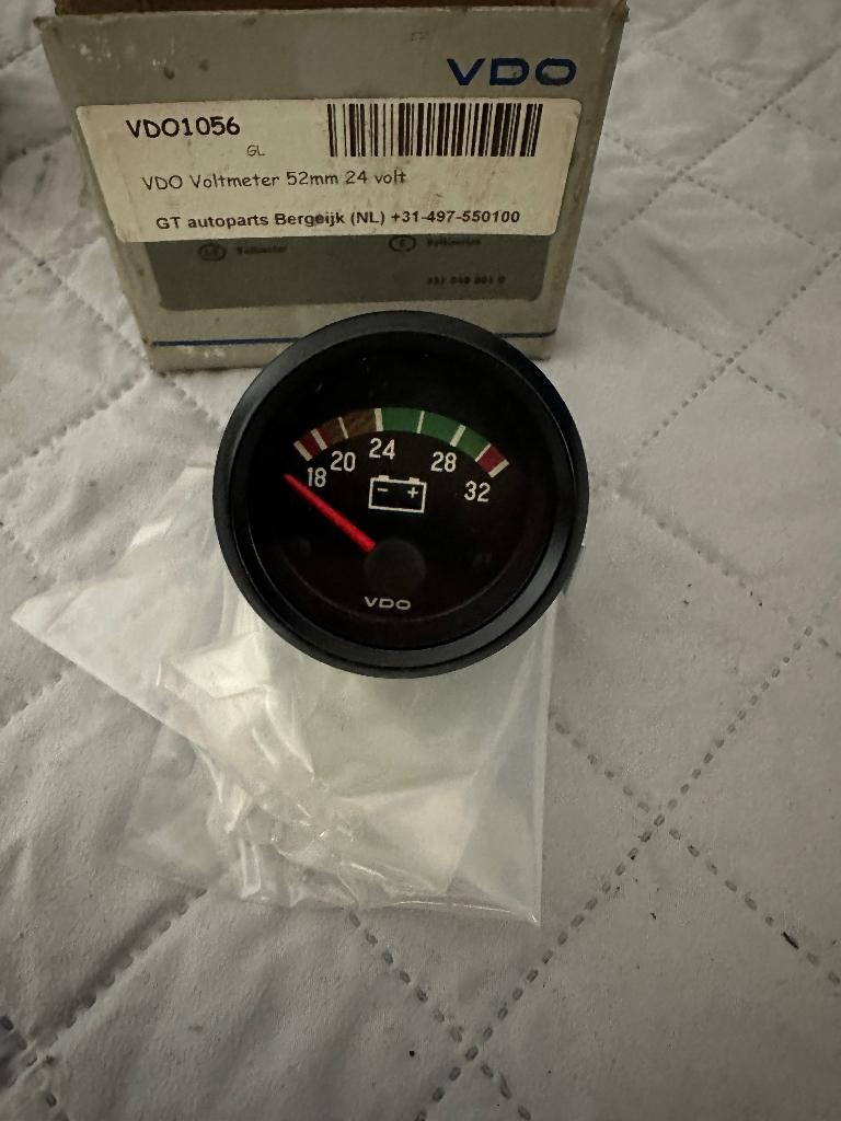 VDO 24v voltmeters, Ophalen, Nieuw