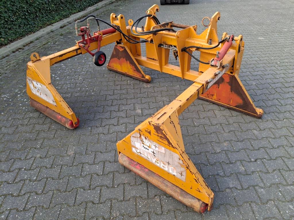 Meijer folie balenklem, 2 balen, Ahlmann & Mecalac hitch, Ophalen, Veehouderij, Weidebouw