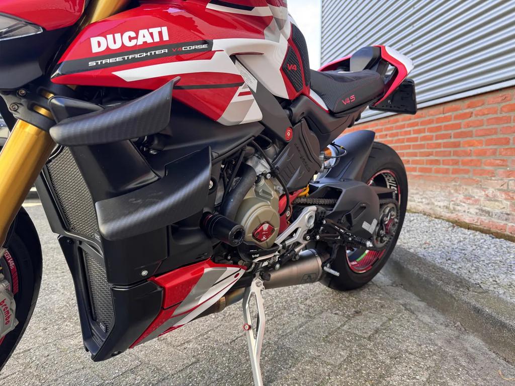Ducati Streetfighter V4 S € 24.950,00 - foto 3