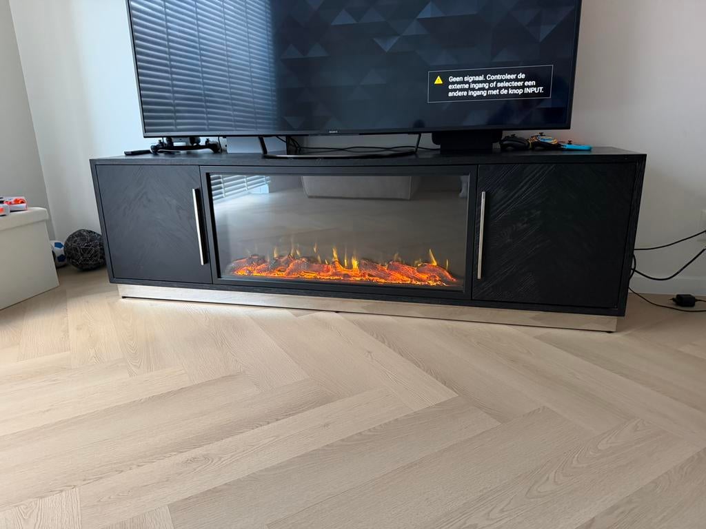 Tv kast vissegraat met sfeerhaard, Ophalen of Verzenden, Zo goed als nieuw, Vrijstaande haard, Elektrische haard