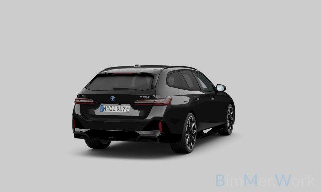 BMW 5 Serie Touring 550e xDrive M-Sport Pro Pano ACC B&W 360, Automaat, 12 maanden, Gebruikt, Zwart
