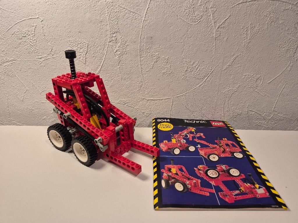 Lego Technic 8044 Universal Pneumatic Set, Ophalen of Verzenden, Gebruikt, Complete set, Lego