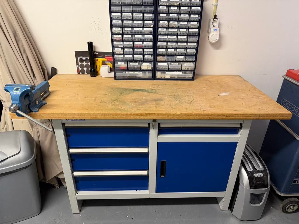 Werkbank met lades en bankschroef - Overtoom, Ophalen, Gebruikt, 120 tot 170 cm, Bankschroef