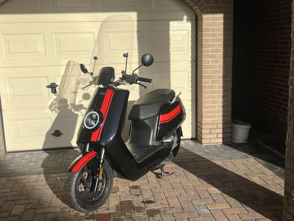 Niu N1S Pro, Ophalen, Maximaal 45 km/u, Zo goed als nieuw, NIU