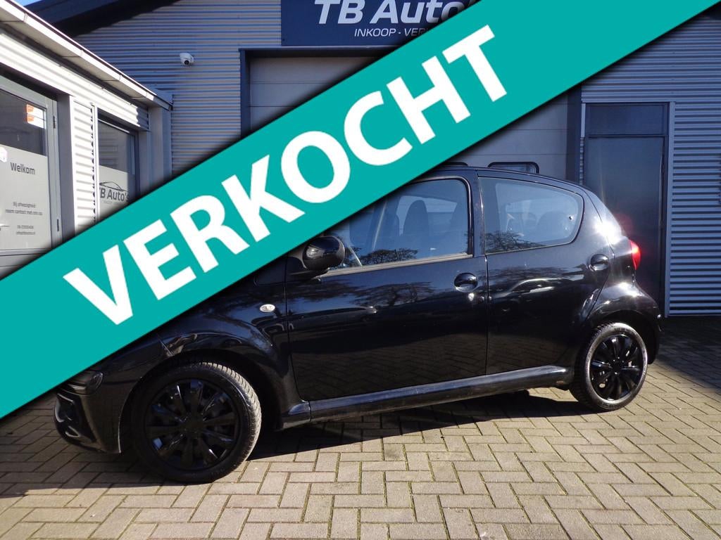 Toyota Aygo 1.0-12V Sport 5-DRS ! AIRCO / 82.735 KM !, Voorwielaandrijving, Stof, Gebruikt, Zwart