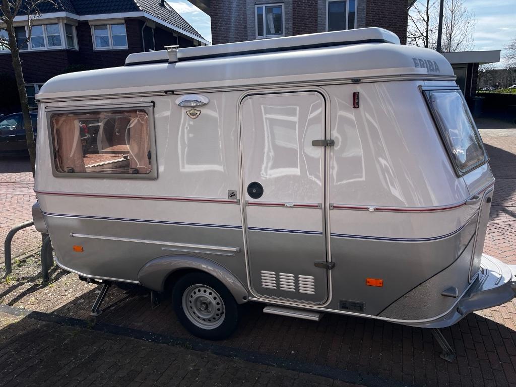 Eriba Touring 310 GT 2001 (incl fietsendrager + voortent), Schokbreker, Vast bed, Treinzit, Tot en met 3