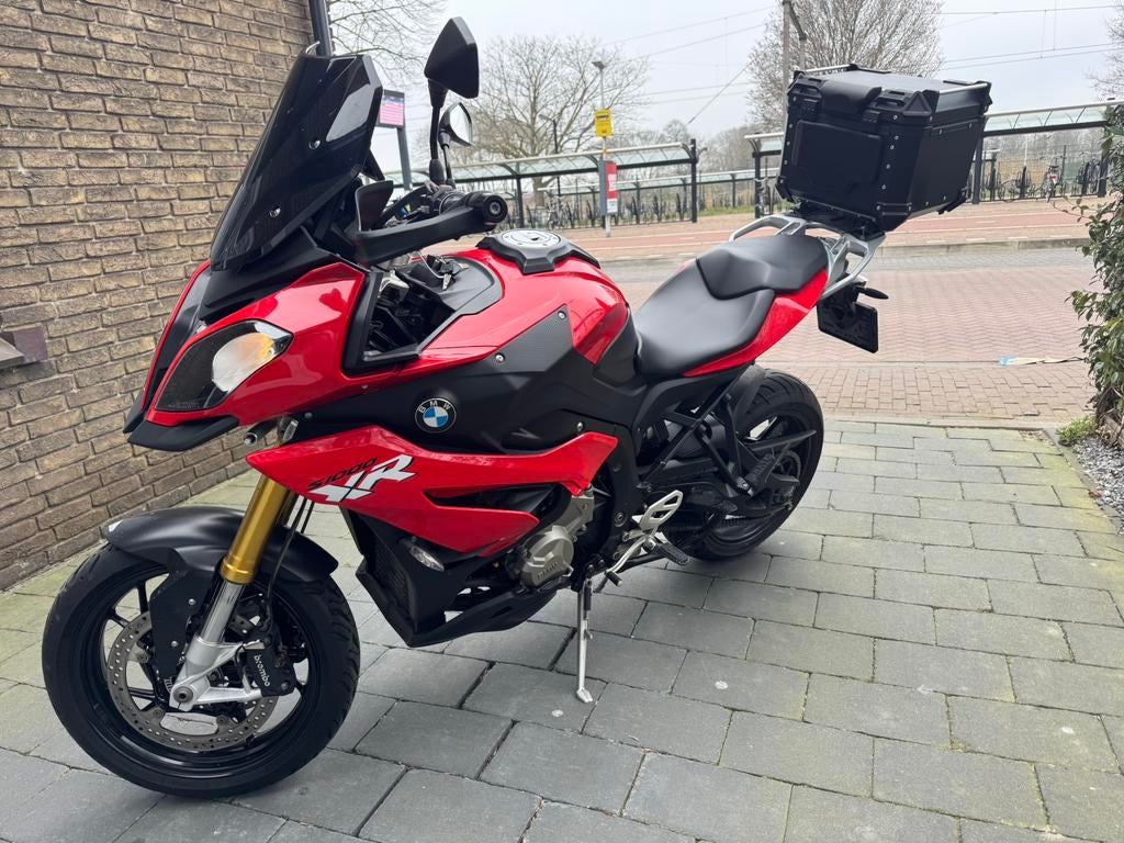 S1000XR. 2015 64808 km