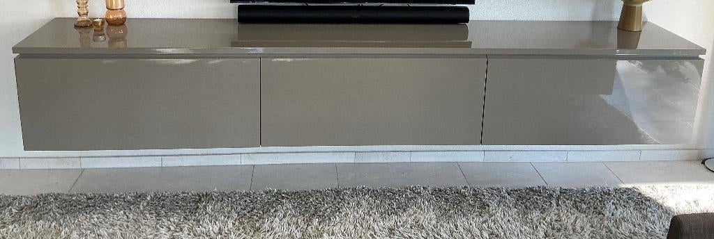 Interlübke kast, Ophalen, Met klep(pen), 300 cm of meer, Zo goed als nieuw