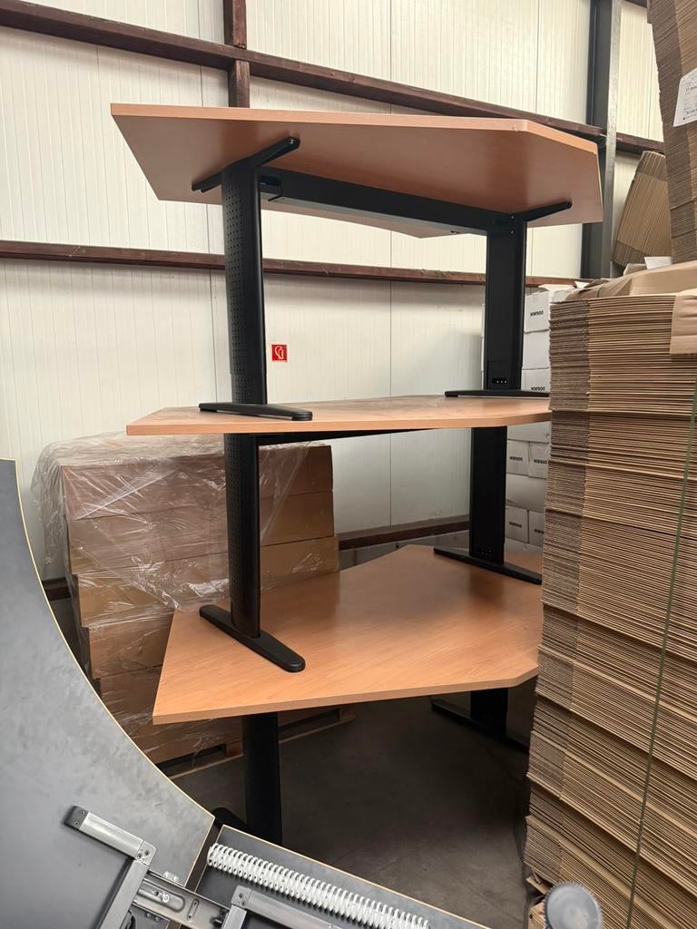 Kinnarps buro’s, Ophalen of Verzenden, Gebruikt