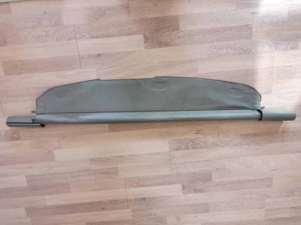 Dacia Logan 2008 bagageruimte dek/kofferbakzeil oprolbaar, Auto-onderdelen, Interieur en Bekleding, Dacia, Gebruikt, Ophalen