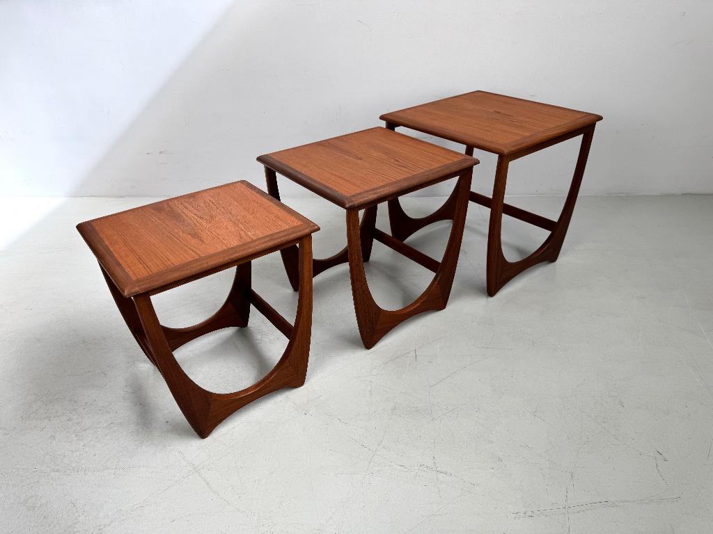 Vintage bijzettafels van G-Plan., 45 tot 60 cm, Minder dan 55 cm, Verzenden, Rond