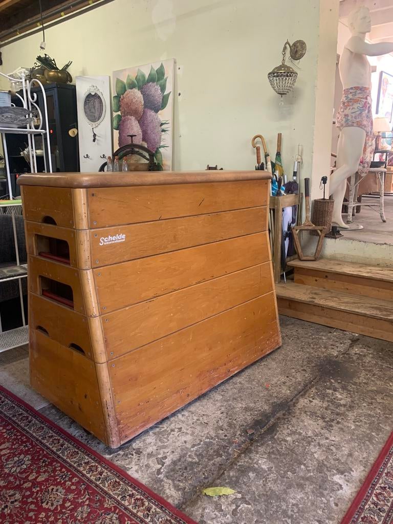 Turn kast, Ophalen of Verzenden, Zo goed als nieuw, Minder dan 50 cm