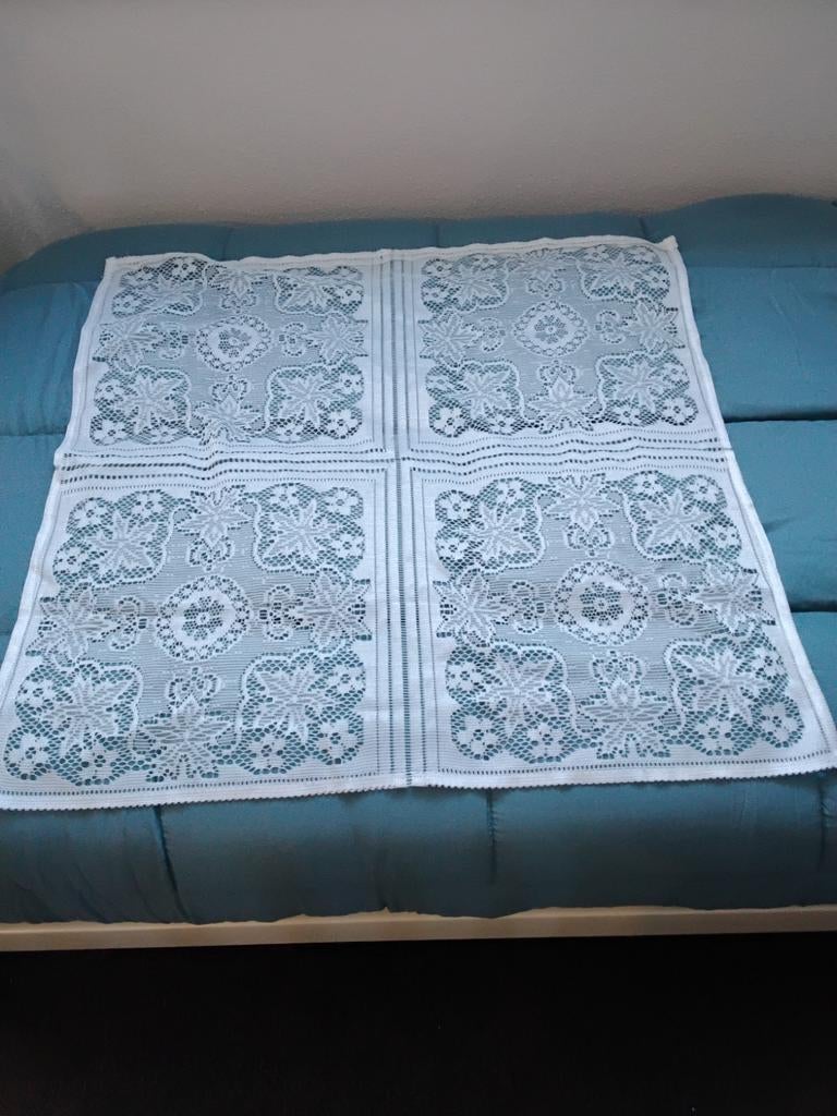 VIERKANT KANTEN KLEEDJE, Ophalen of Verzenden