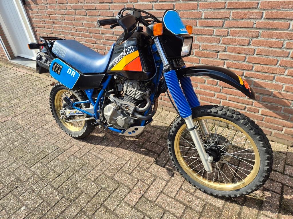 UNIEKE SUZUKI DR600, DR 600, BOUWJAAR 1987, 16000 KM, 1E EIG