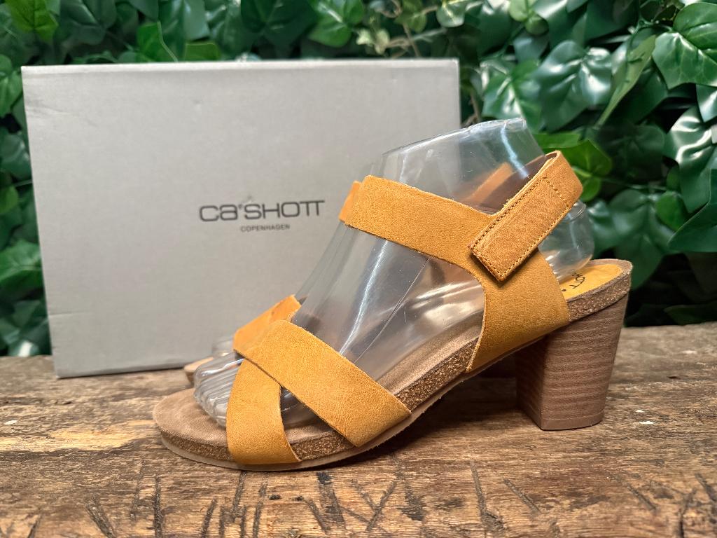 Nieuwe sandalen van ca'shott maat 38, Bruin, Nieuw, Ca'shott, Ca'shott