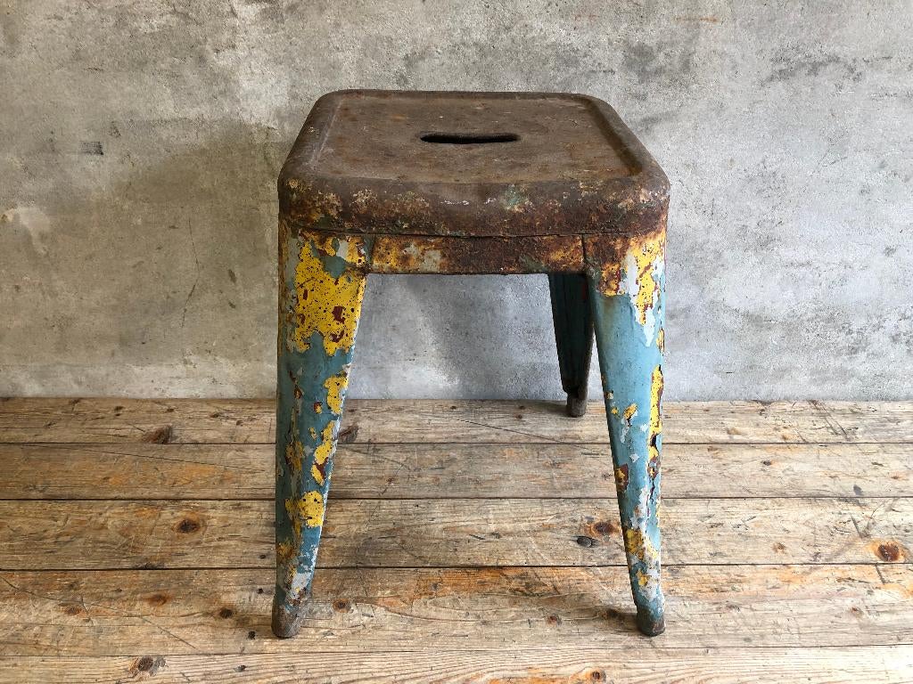 Vintage industriele metalen Tolix kruk!, Ophalen of Verzenden, Gebruikt, IJzer