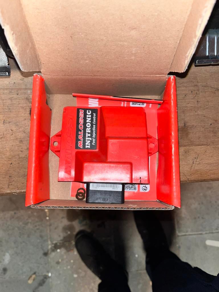 Zip/vespa e5 malossi ecu, Fietsen en Brommers, Ophalen, Zo goed als nieuw, Overige typen, Piaggio