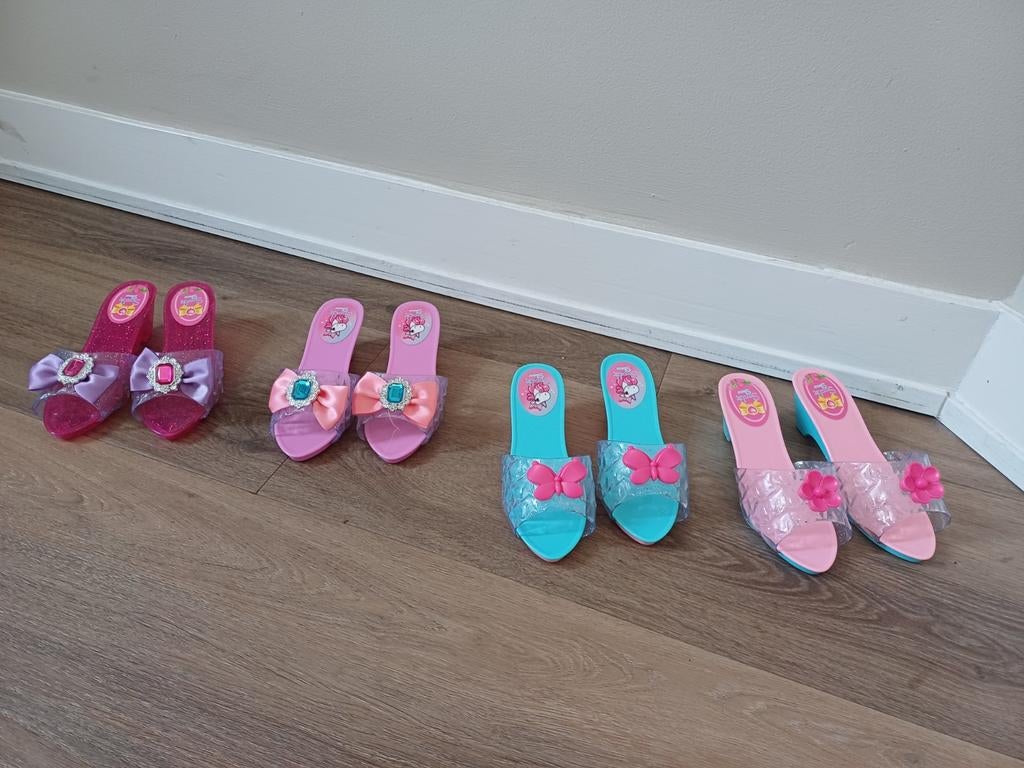 Prinsessen schoentjes 4 paar, Ophalen, Zo goed als nieuw, Meisje