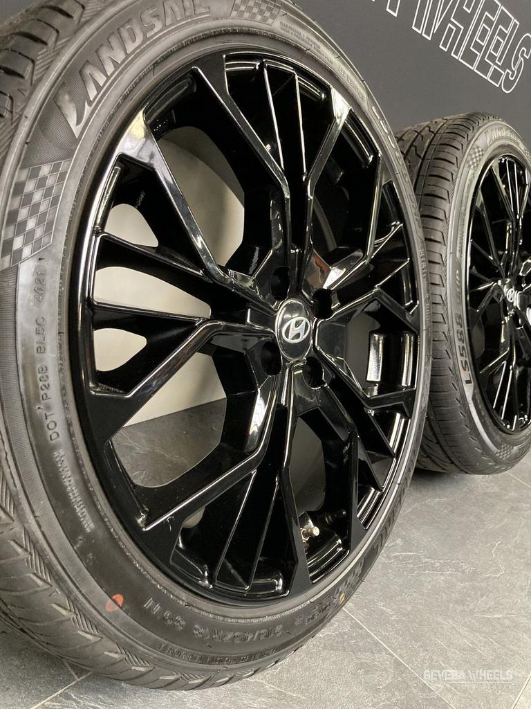 18” Hyundai Bayon sport velgen + banden 4x100, 18 inch, -, -, Banden en Velgen