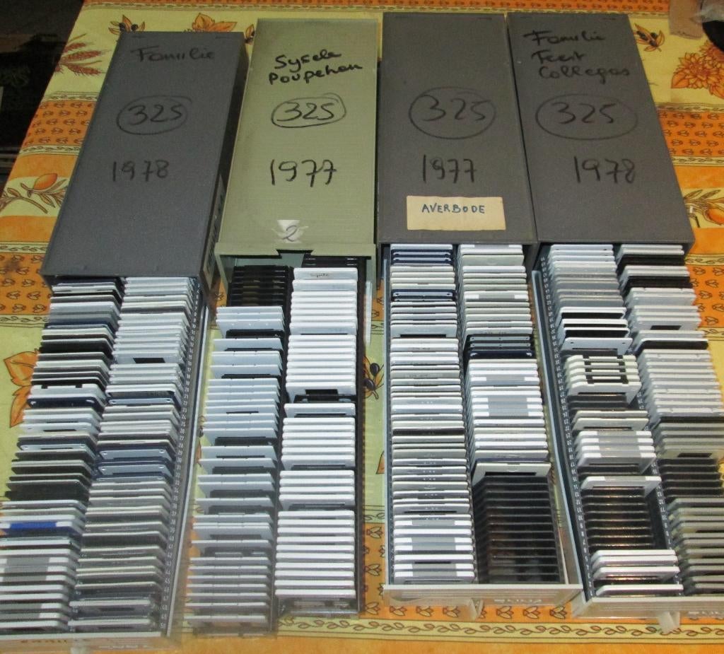 325 Oude Dia's - Uitstappen en Familie - 1976/1977, Verzamelen, Foto's en Prenten, Ophalen of Verzenden, 1960 tot 1980, Zo goed als nieuw