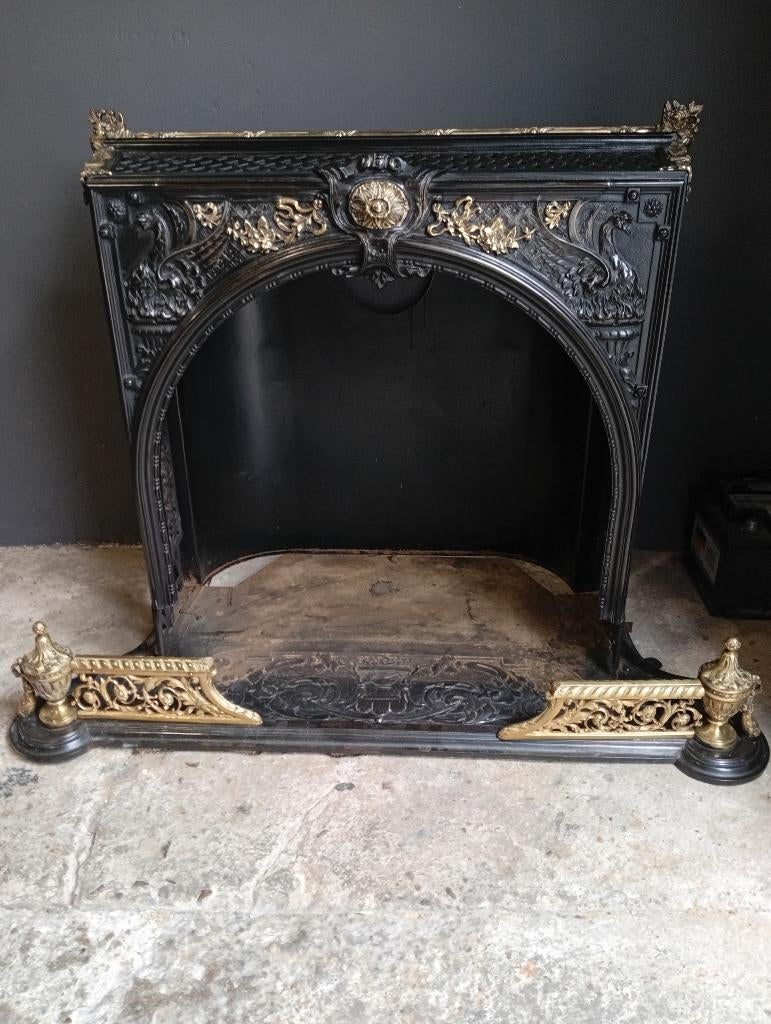 Giet ijzeren haard afgewerkt met messing, Ophalen, Gebruikt, Inbouwhaard, Houthaard