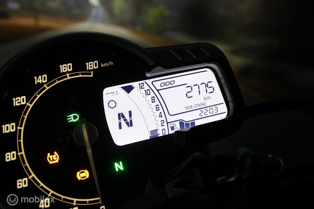 Triumph Speed 400 - foto 3