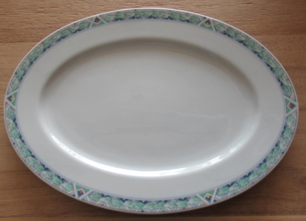 Serveerschaal Artzberg Merison, Ophalen of Verzenden, Overige stijlen, Porselein, Schaal of Schalen