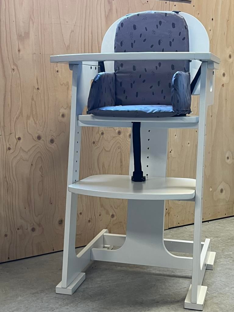 Stevige kinderstoel, wit, Ophalen, Gebruikt