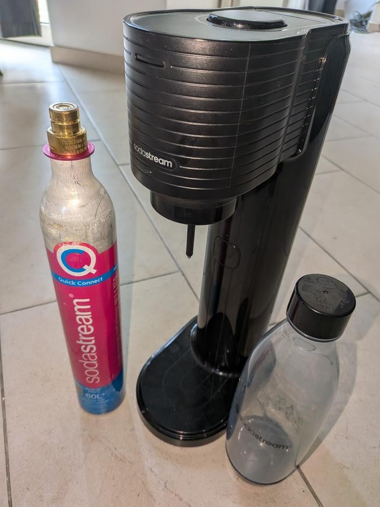 Sodastream inclusief fles en cilinder, Ophalen of Verzenden