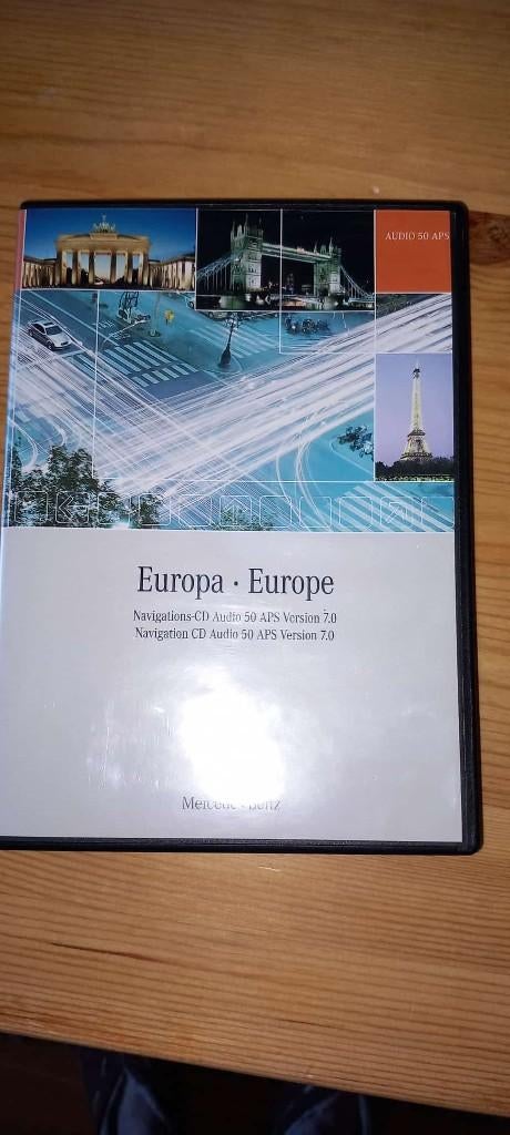 navigatie DVD mercedes, Ophalen, Zo goed als nieuw