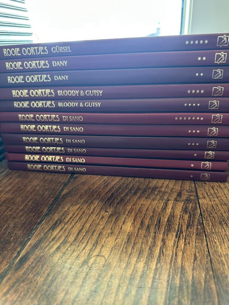 Verschillende Rooie oortjes leren hardcover, Eén comic, Ophalen of Verzenden, Zo goed als nieuw, Europa