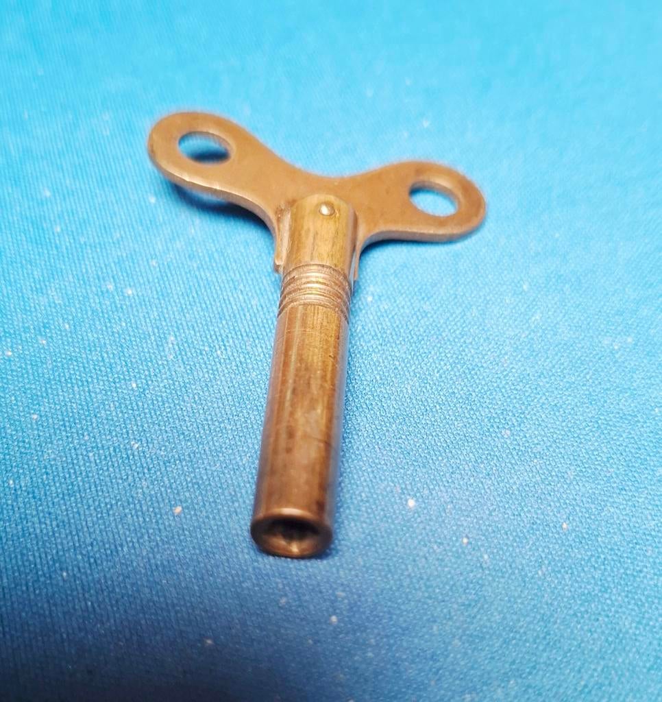 Oude opwindsleutel voor klok, Ophalen of Verzenden