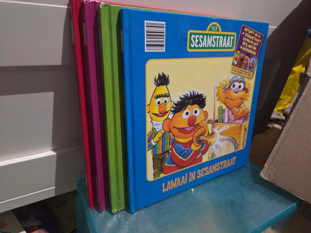 Sesamstraat boeken set - 4 hardcovers met namen, Ophalen of Verzenden, Gelezen, Fictie algemeen