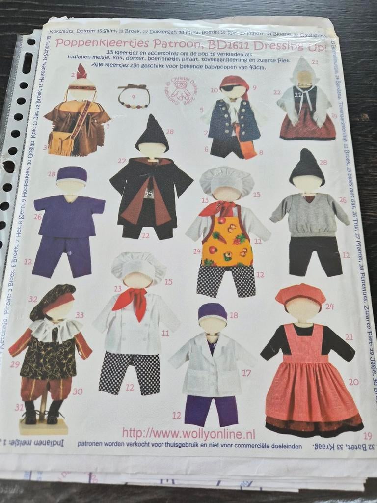 Wollyonline Poppenkleertjes Patroon BD1611 Dressing Up!, Ophalen of Verzenden