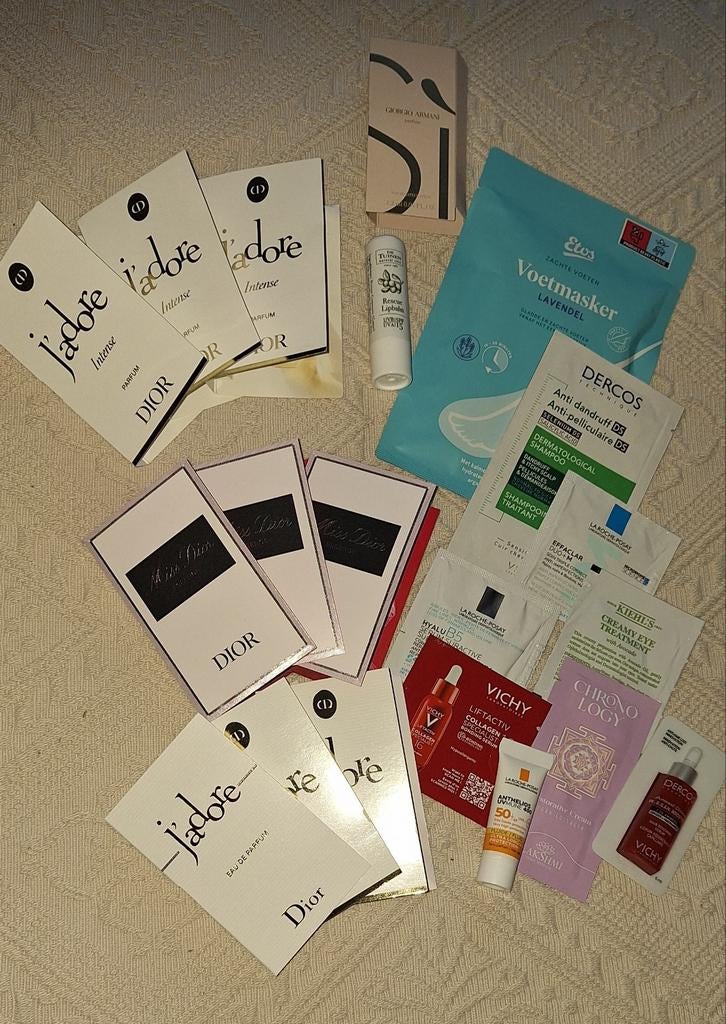 Beauty pakket o.a. Dior, Verzamelen, Ophalen of Verzenden, Nieuw, Speelkaart(en)