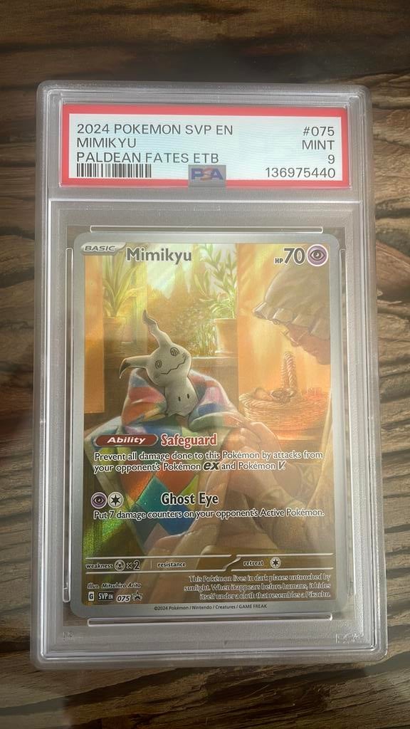 Pokemon Paldean Fates promo Mimikyu PSA9, Ophalen of Verzenden, Zo goed als nieuw