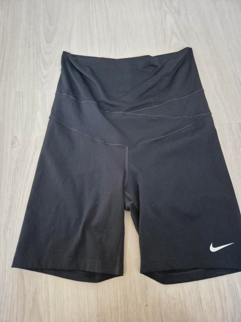 Nike zwangerschaps dry fit  Short - Zwart - Maat l, Kleding | Dames, Sportkleding, Maat 38/40 (M), Zwart, Nike, Ophalen of Verzenden