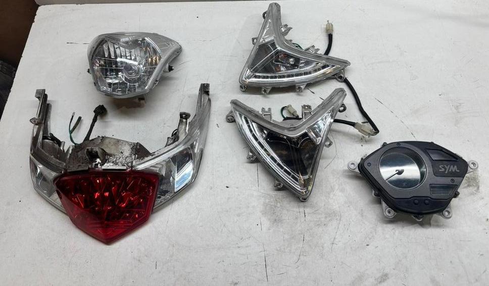 Verschillende onderdelen Sym Symphony ST 2021 brom, Fietsen en Brommers, Brommeronderdelen | Scooters, SYM, Sym, Ophalen of Verzenden