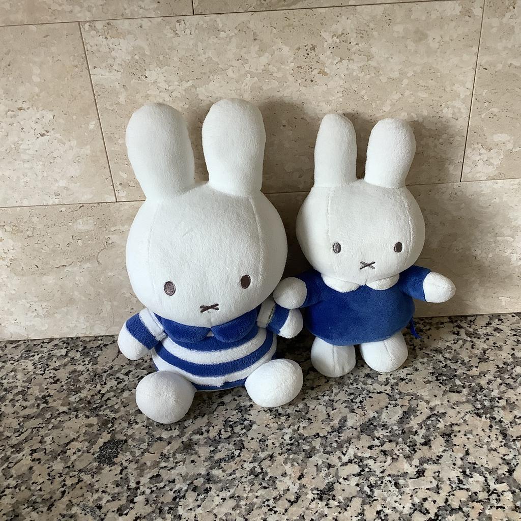 2x Nijntje  Blauw /Wit., Kinderen en Baby's, Speelgoed | Knuffels en Pluche, Gebruikt, Konijn, Ophalen of Verzenden